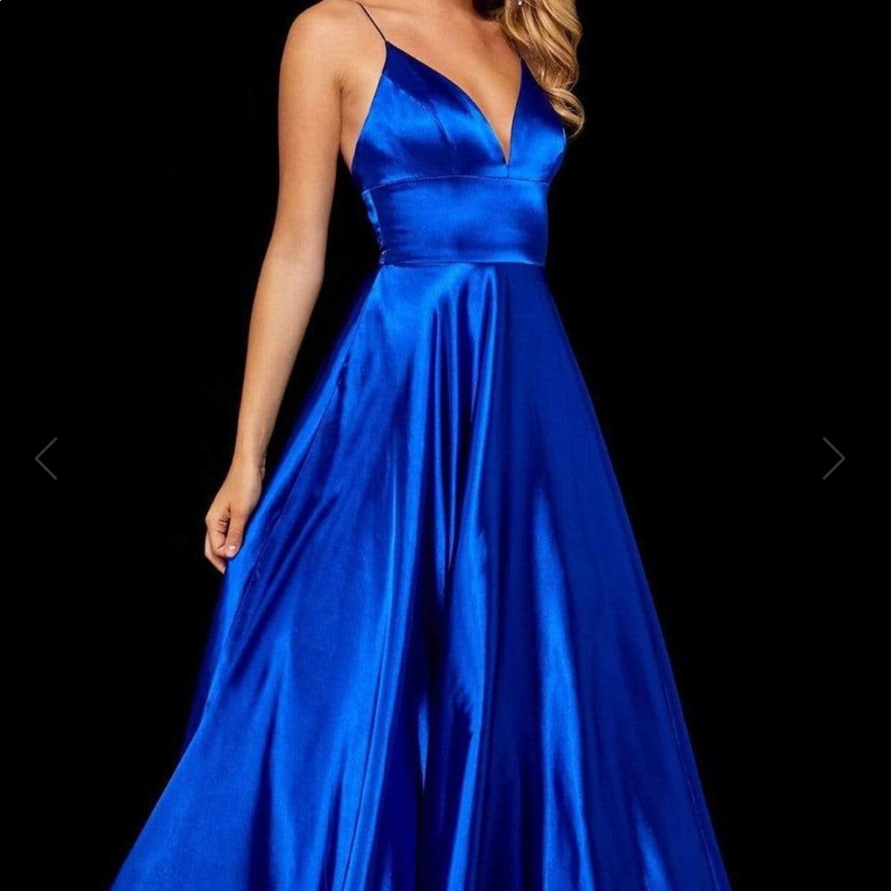 Sherri Hill new royal blue prom dress size 4